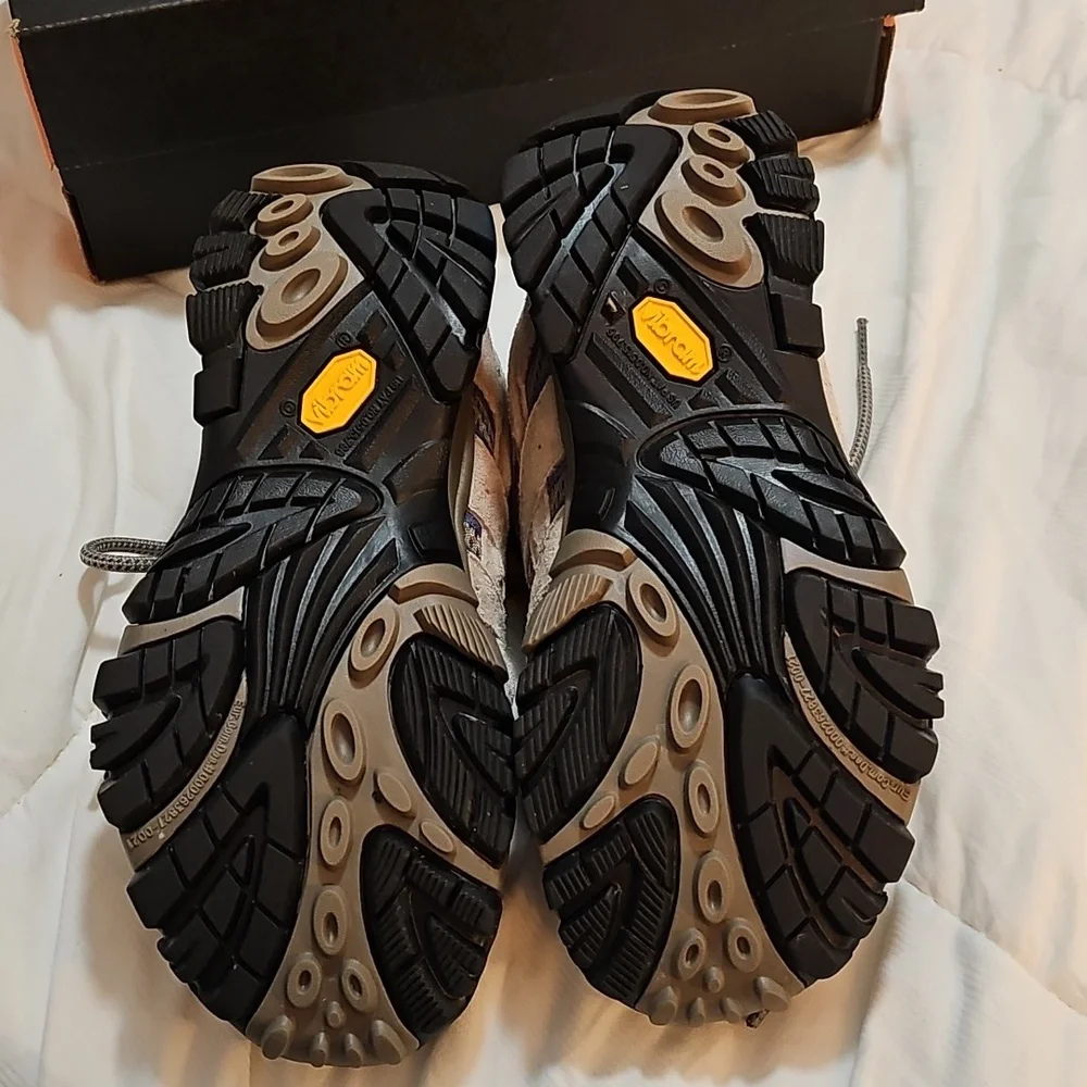 Merrell Gray and Blue Trail Shoes - Picture 6 of 10